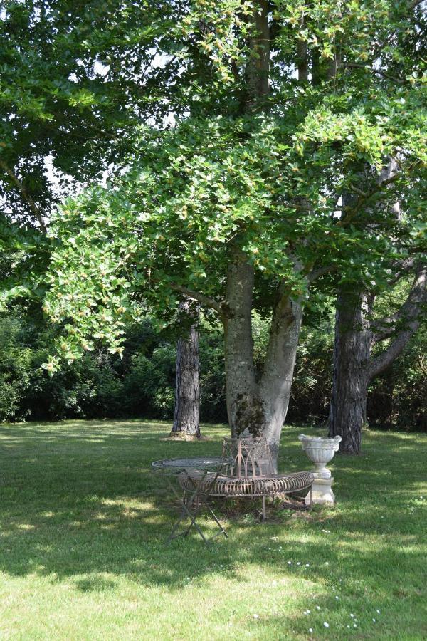 La Rocheliere Bed & Breakfast Bresse-sur-Grosne ภายนอก รูปภาพ