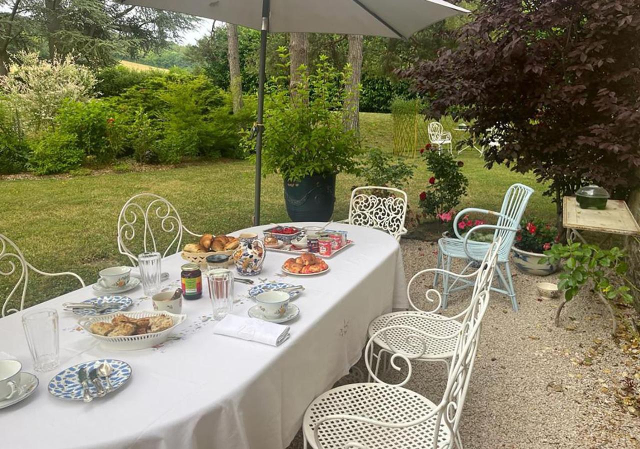 La Rocheliere Bed & Breakfast Bresse-sur-Grosne ภายนอก รูปภาพ